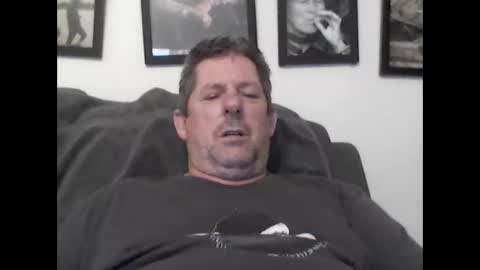 Bugs online show from January 12, 1:59 pm