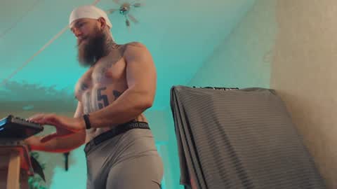 Dmitriy  online show from December 17, 5:18 am