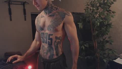 Dmitriy  online show from February 24, 10:25 pm