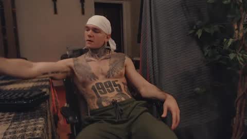 Dmitriy  online show from February 16, 8:44 pm