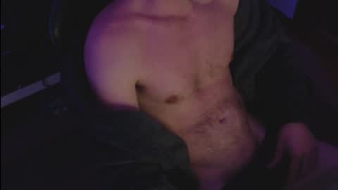 bulberg online show from December 25, 8:28 pm