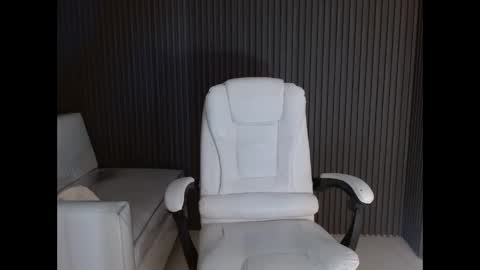 bull_cam online show from September 13, 7:26 pm