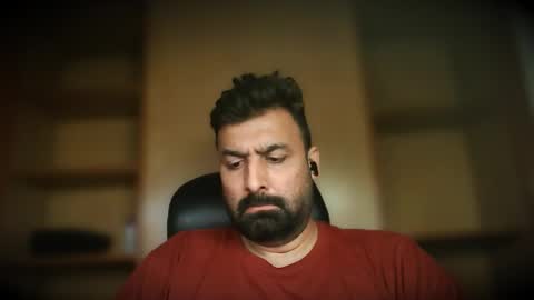 Hairy Arabian online show from October 2, 4:49 am