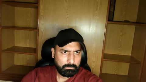 Hairy Arabian online show from September 16, 4:46 am