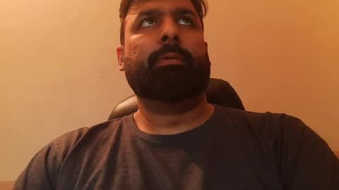 Hairy Arabian online show from January 20, 7:15 am