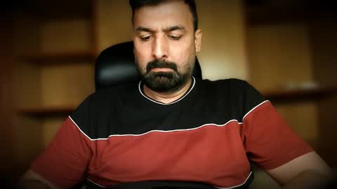 Hairy Arabian online show from September 26, 4:21 am