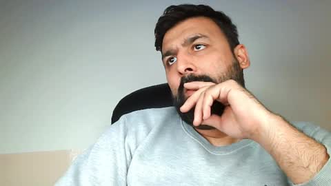 Hairy Arabian online show from February 9, 9:47 am