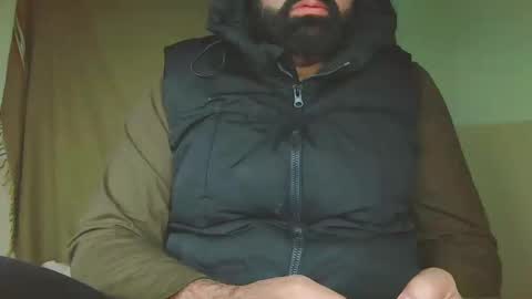 Hairy Arabian online show from December 13, 5:16 am