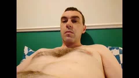 Snapshot of burtz909 chatting on October 4, 10:20 am burtz909 online show from October 4, 10:20 am