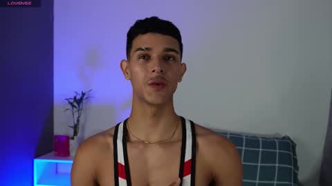 Buster independent model online show from November 27, 6:00 pm