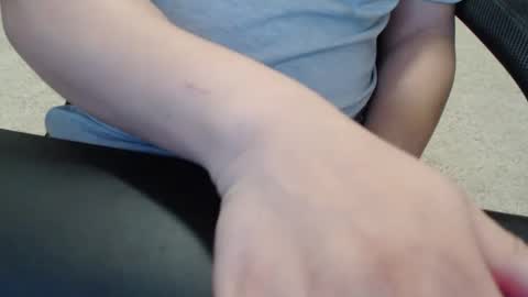 bustinpp online show from December 3, 4:13 am