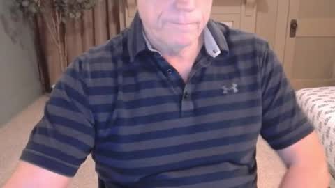 Snapshot of buttnakedfun954737 chatting on January 11, 11:23 am Miles online show from January 11, 11:23 am