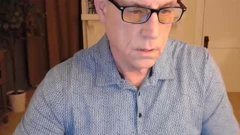 Snapshot of buttnakedfun954737 chatting on December 9, 11:15 am Miles online show from December 9, 11:15 am