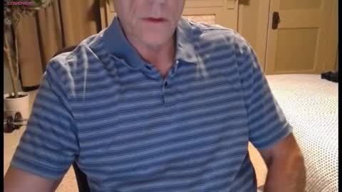 Snapshot of buttnakedfun954737 chatting on September 11, 10:47 am Miles online show from September 11, 10:47 am