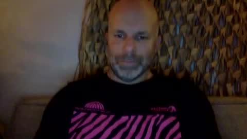 Snapshot of buurman1982isback chatting on October 26, 10:23 pm buurman1982isback online show from October 26, 10:23 pm
