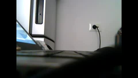 Snapshot of caldoski chatting on September 30, 11:36 am caldoski online show from September 30, 11:36 am