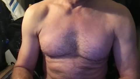 callum5555 online show from December 9, 12:56 am