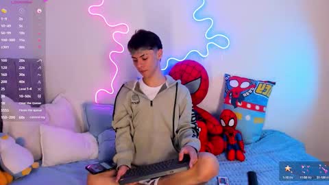 Snapshot of callum_77 chatting on September 11, 4:11 am CALLUM online show from September 11, 4:11 am