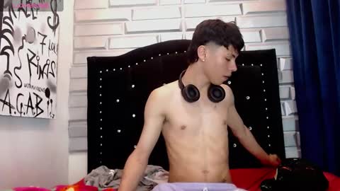 Snapshot of callum_77 chatting on February 12, 8:07 pm CALLUM online show from February 12, 8:07 pm