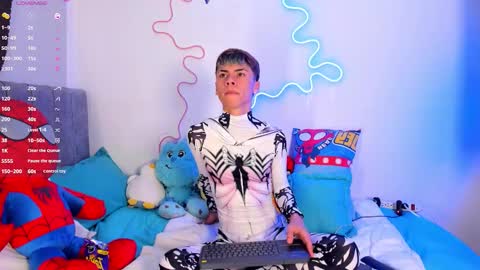 Snapshot of callum_77 chatting on October 10, 6:07 am CALLUM online show from October 10, 6:07 am