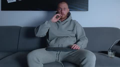 Calvin  online show from February 20, 7:19 pm