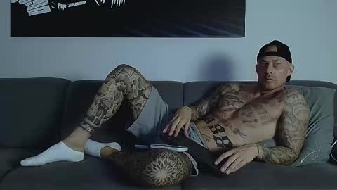 Calvin  online show from September 16, 8:53 pm