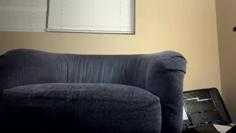 Snapshot of cam_albert1 chatting on January 27, 8:29 am cam_albert1 online show from January 27, 8:29 am