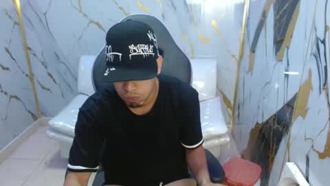 cam_xman online show from February 6, 3:31 pm