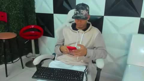 cam_xman online show from February 2, 1:30 pm