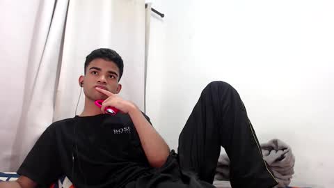 camillo_beischel_ online show from September 16, 7:58 pm