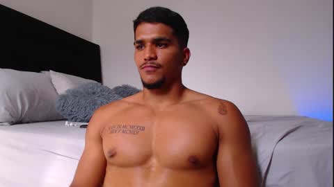 camilo_contre21 online show from November 5, 7:27 pm