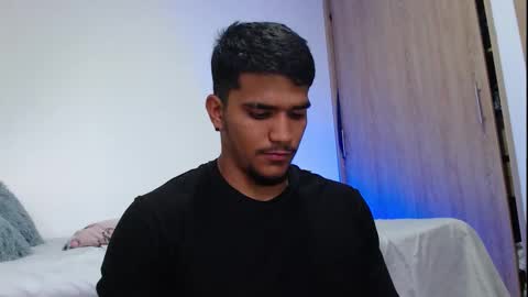 camilo_contre21 online show from November 11, 8:14 pm