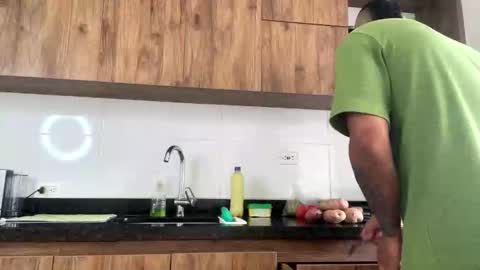 camilo_contre21 online show from January 13, 8:24 pm