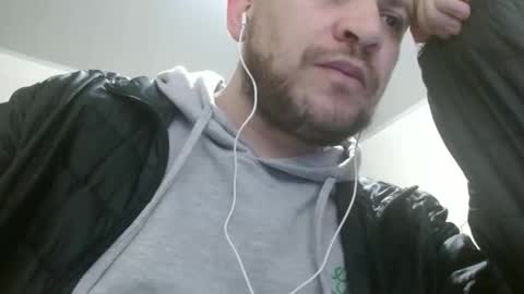 Snapshot of camiloking17 chatting on September 17, 6:25 am camilo online show from September 17, 6:25 am