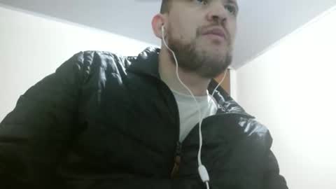 Snapshot of camiloking17 chatting on September 24, 5:07 am camilo online show from September 24, 5:07 am