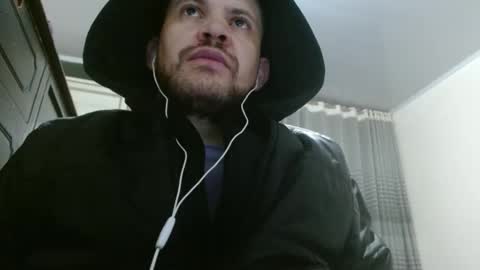 Snapshot of camiloking17 chatting on January 31, 5:09 am camilo online show from January 31, 5:09 am