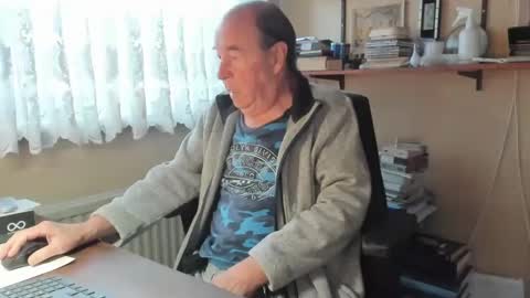 Cammee online show from February 8, 8:42 am