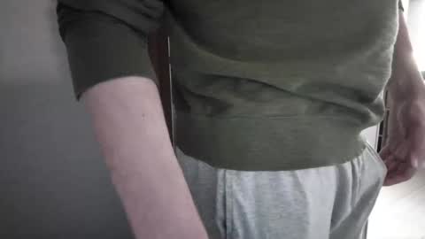 cammyman6900 online show from March 1, 10:42 pm