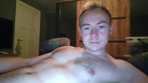 candy_boy_xoxo online show from October 21, 4:10 pm