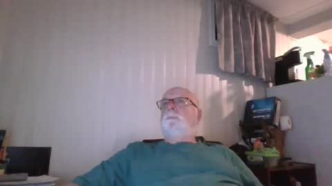 Snapshot of canon4ps4 chatting on December 22, 10:25 pm canon4ps4 online show from December 22, 10:25 pm