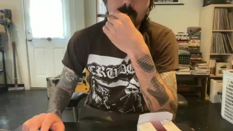 cantleavethehouse online show from February 23, 6:19 pm