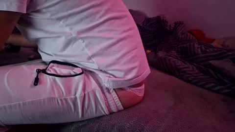 capoo24 online show from February 3, 7:42 pm