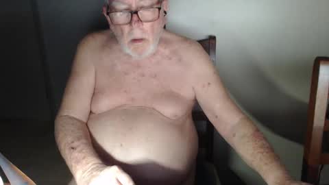 Snapshot of capt5105 chatting on February 17, 11:55 am capt5105 online show from February 17, 11:55 am