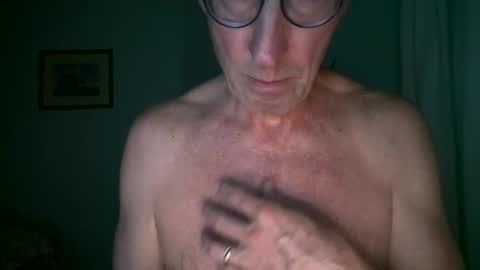 Snapshot of caressluving chatting on September 17, 3:51 am Caressluving online show from September 17, 3:51 am