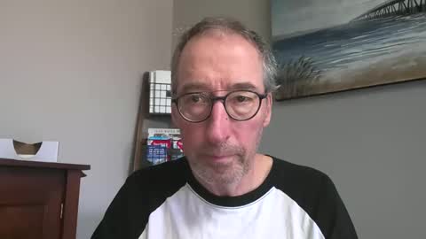 Snapshot of caressluving chatting on February 25, 6:31 pm Caressluving online show from February 25, 6:31 pm