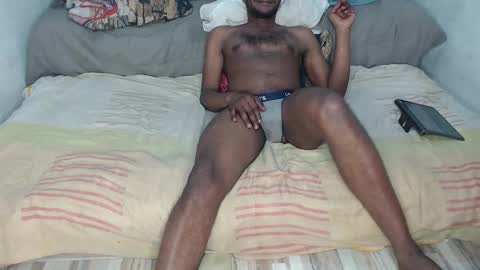 Snapshot of carlos_bigger chatting on October 29, 9:40 pm Carlos online show from October 29, 9:40 pm