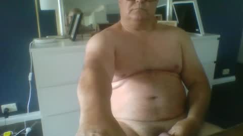 carltonfc07 online show from February 3, 4:25 am