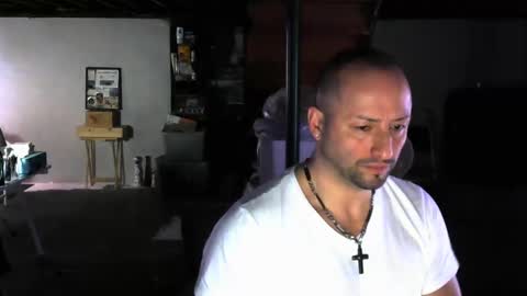 Carl online show from December 16, 9:03 am