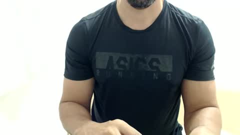 cashmastermuscle77 online show from May 30, 10:37 am