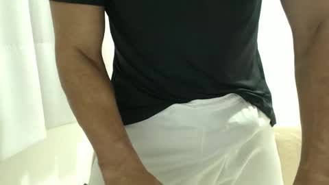 cashmastermuscle77 online show from March 24, 10:57 pm